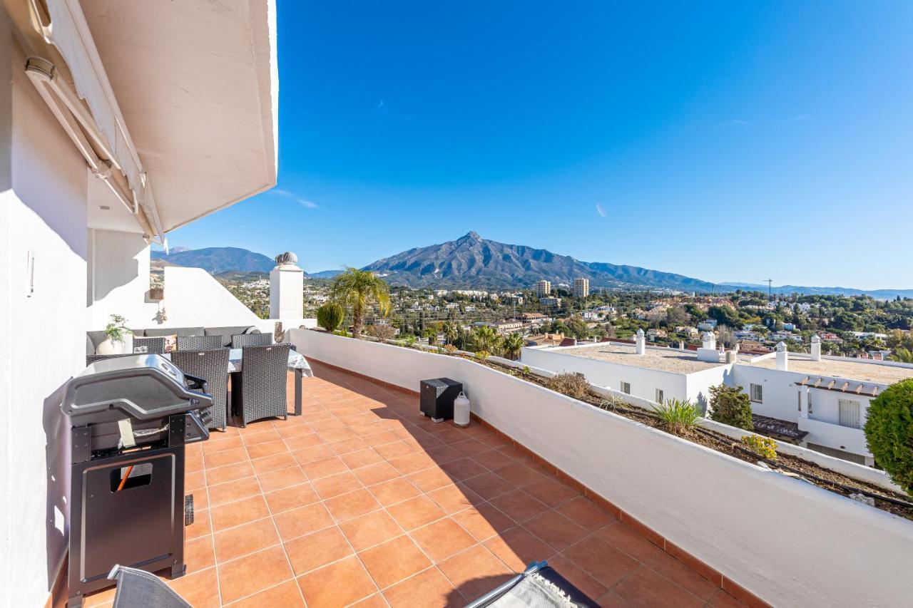 2 Bedroom With Sea And Mountain Views, Pool Marbella Exteriér fotografie