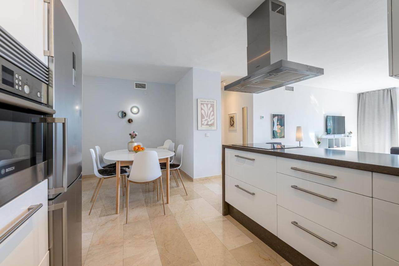 2 Bedroom With Sea And Mountain Views, Pool Marbella Exteriér fotografie